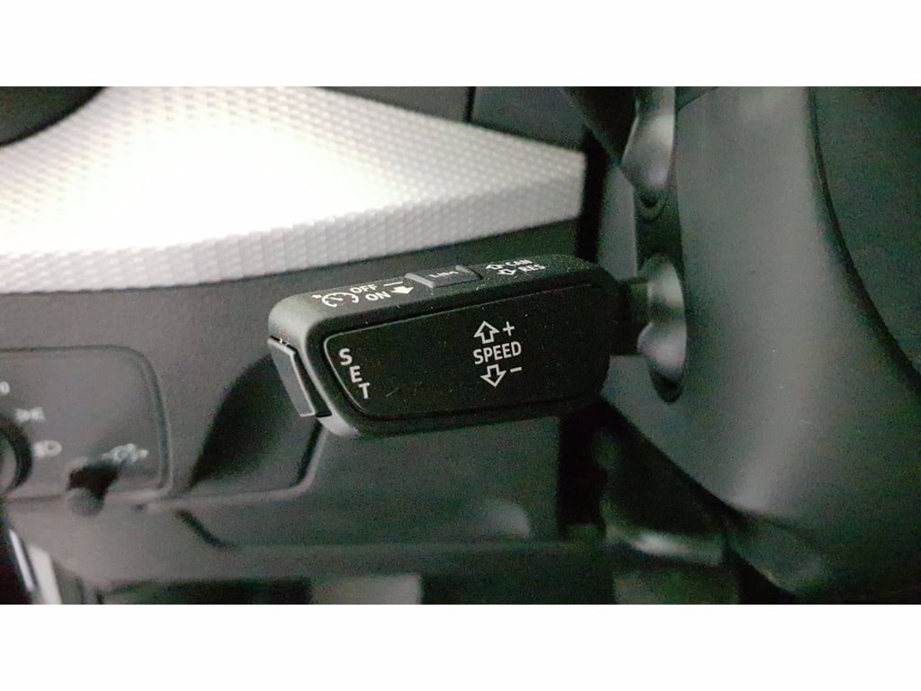 AUDI Q2 35 1.5 tfsi identity black s-tronic