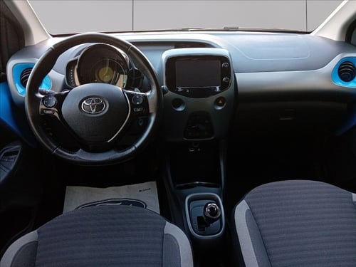 TOYOTA Aygo 5p 1.0 x-cool m-mt 72cv