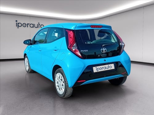 TOYOTA Aygo 5p 1.0 x-cool m-mt 72cv