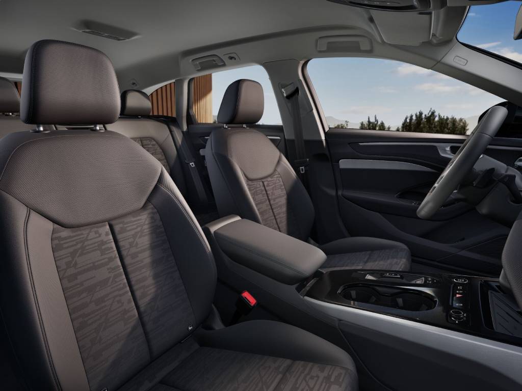 AUDI A6 Avant TDI 220 kW S tronic quattro Business