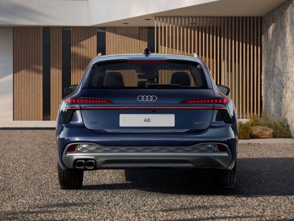 AUDI A6 Avant TDI 220 kW S tronic quattro Business