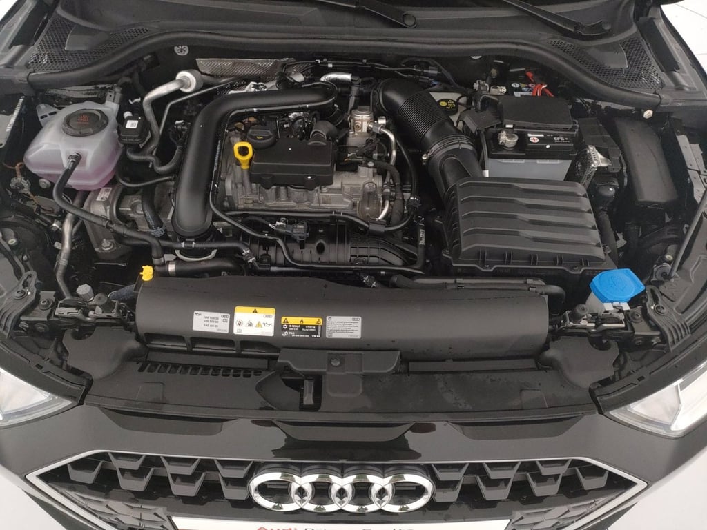 AUDI A1 sportback 30 1.0 tfsi business 116cv