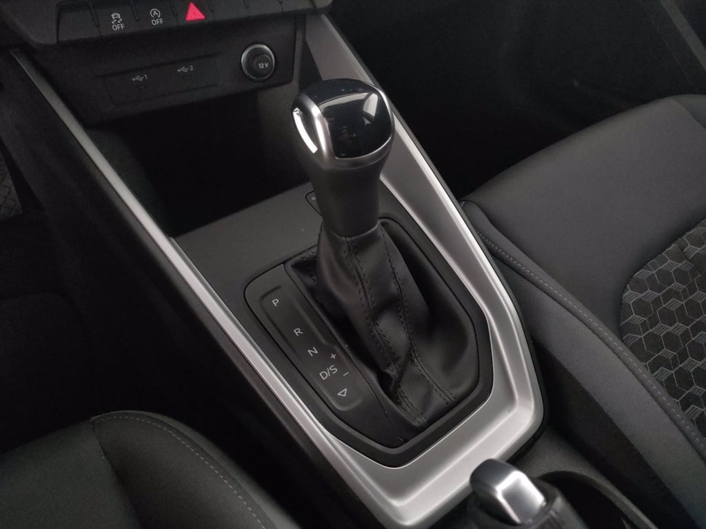 AUDI A1 sportback 30 1.0 tfsi business 116cv s-tronic