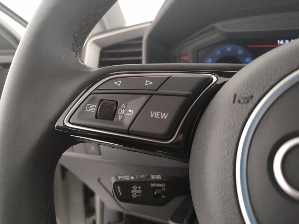 AUDI A1 sportback 30 1.0 tfsi business 116cv s-tronic