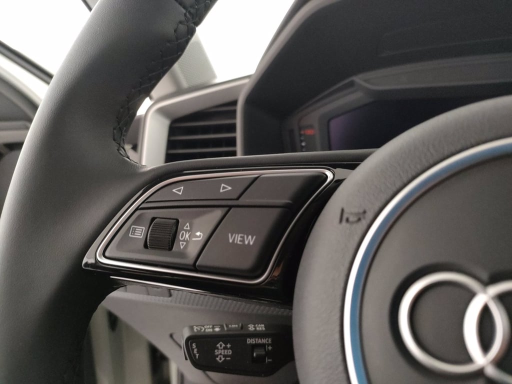 AUDI A1 sportback 30 1.0 tfsi business 116cv s-tronic
