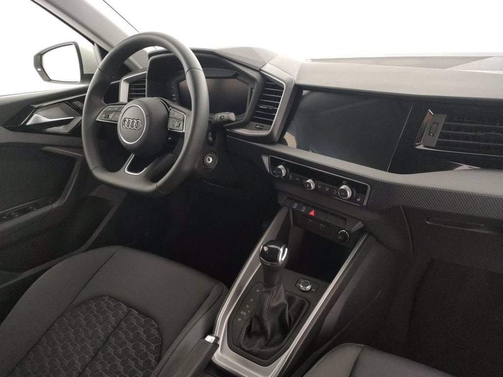AUDI A1 sportback 30 1.0 tfsi business 116cv s-tronic