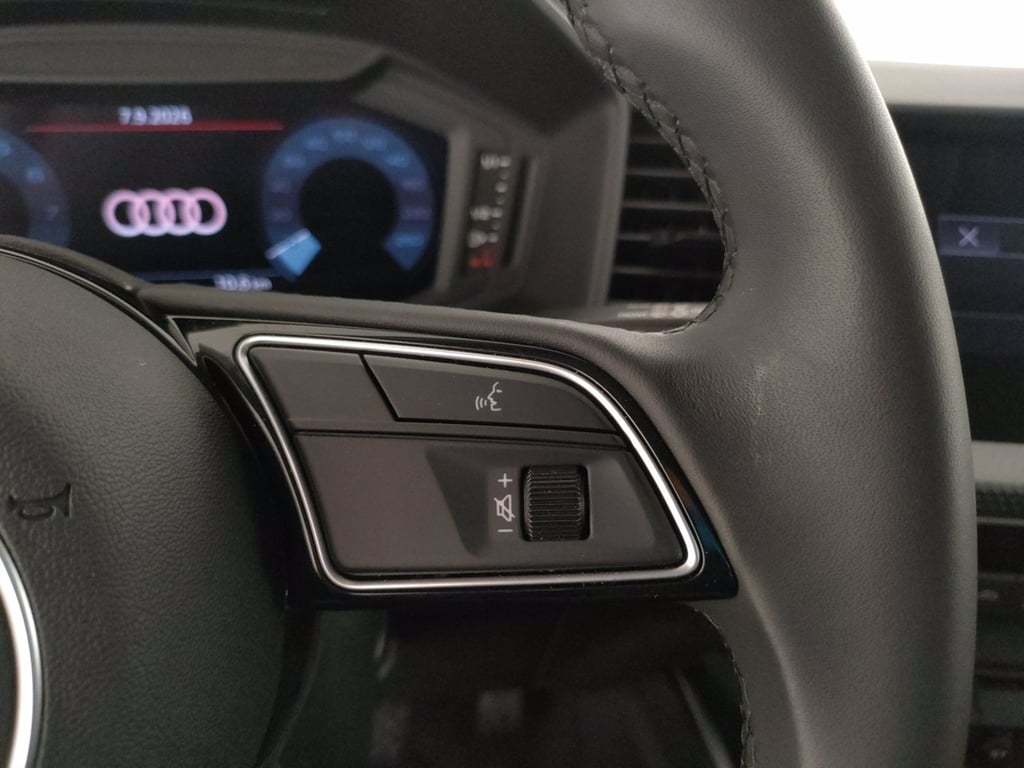 AUDI A1 sportback 30 1.0 tfsi business 116cv
