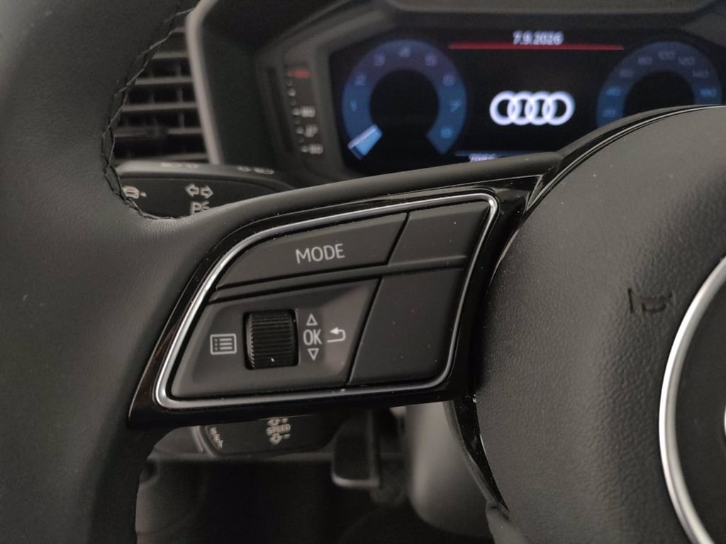 AUDI A1 sportback 30 1.0 tfsi business 116cv