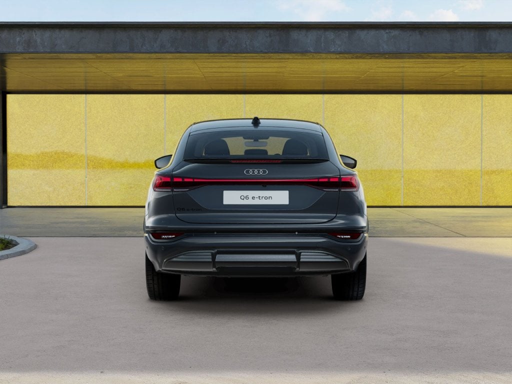 AUDI Q6 SPB e-tron performance S line