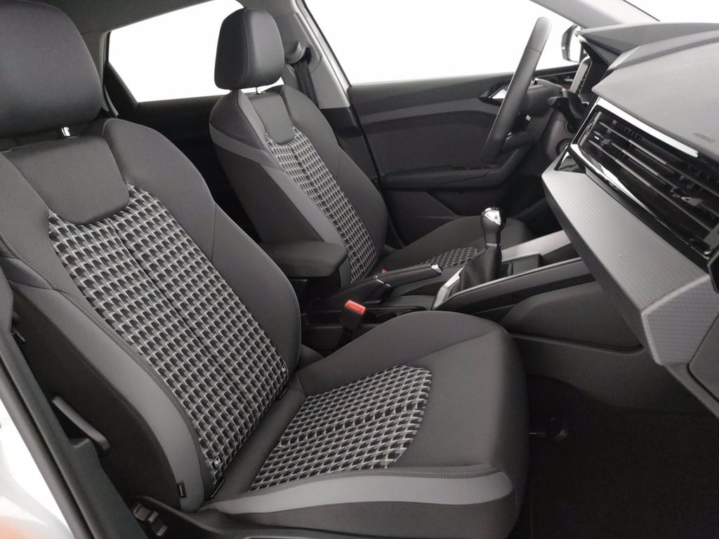 AUDI A1 sportback 30 1.0 tfsi business 116cv