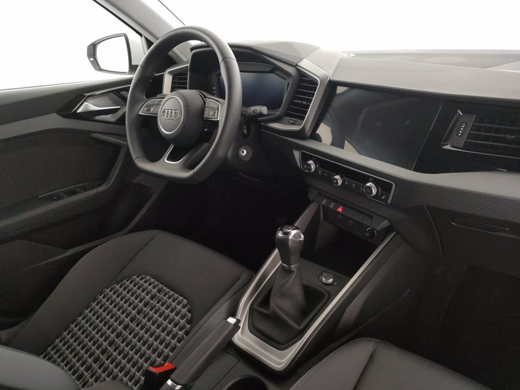 AUDI A1 sportback 30 1.0 tfsi business 116cv