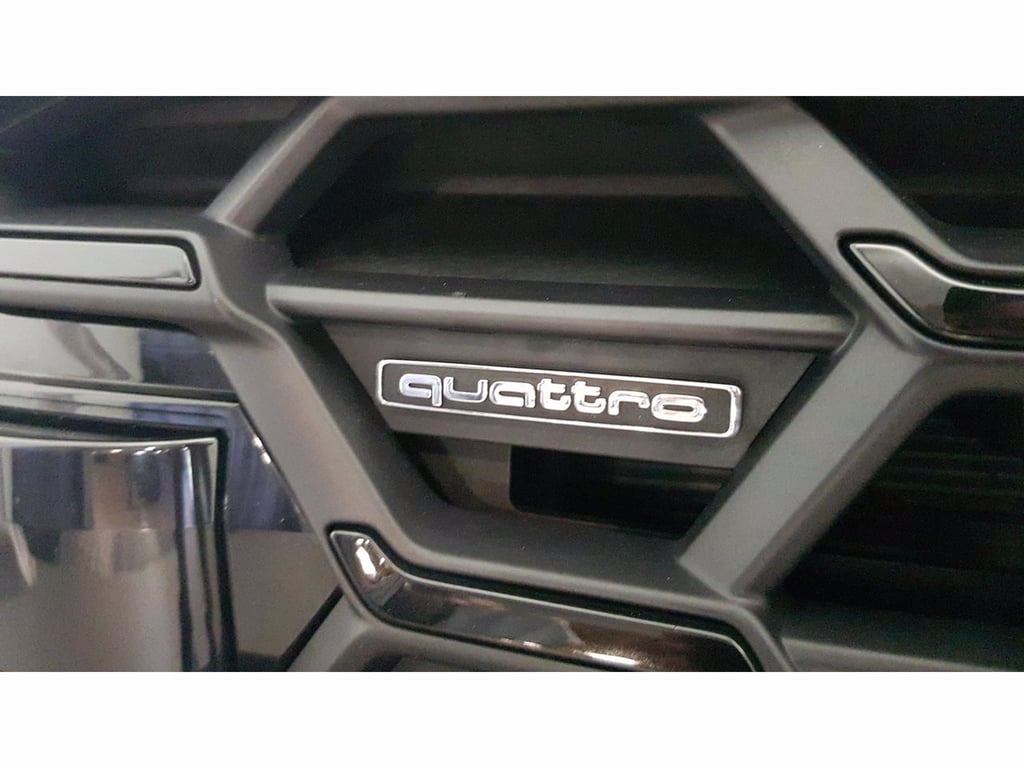 AUDI A6 avant 40 2.0 tdi mhev 12v s line edition quattro s-tronic