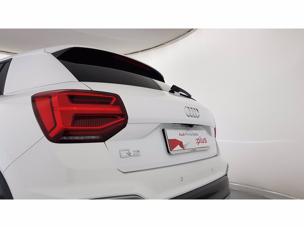 AUDI Q2 30 2.0 tdi business advanced