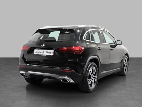 MERCEDES Gla 180 progressive advanced auto