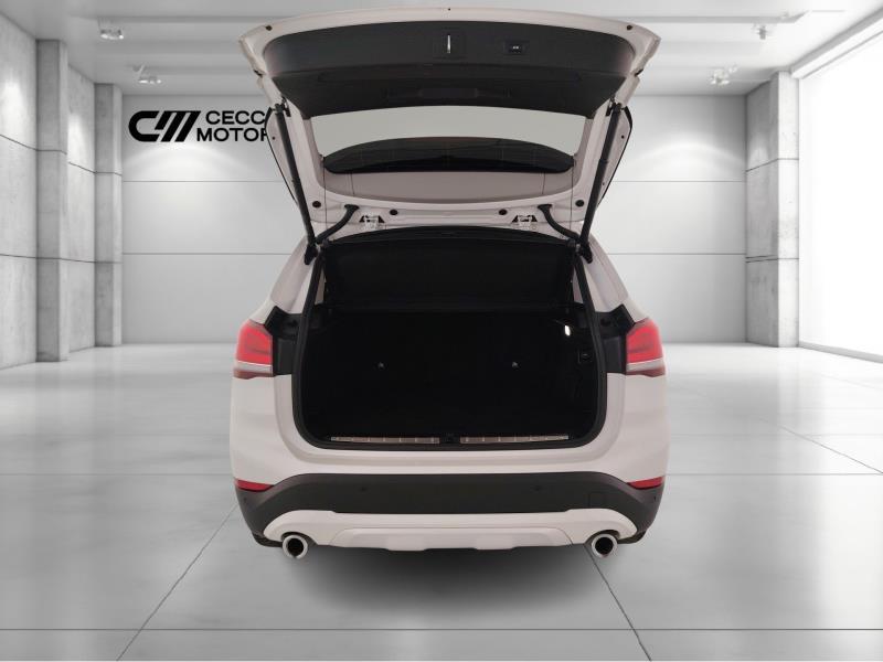 BMW X1 sdrive18d xline plus auto