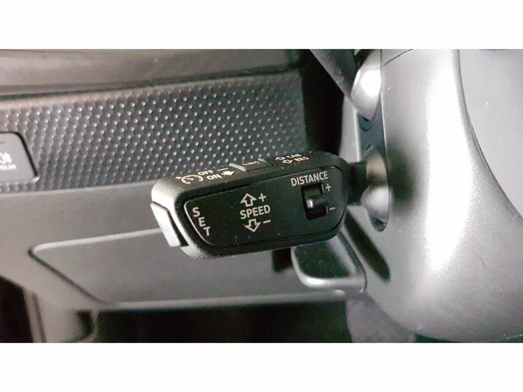 AUDI A1 allstreet 30 1.0 tfsi identity contrast 110cv s tronic