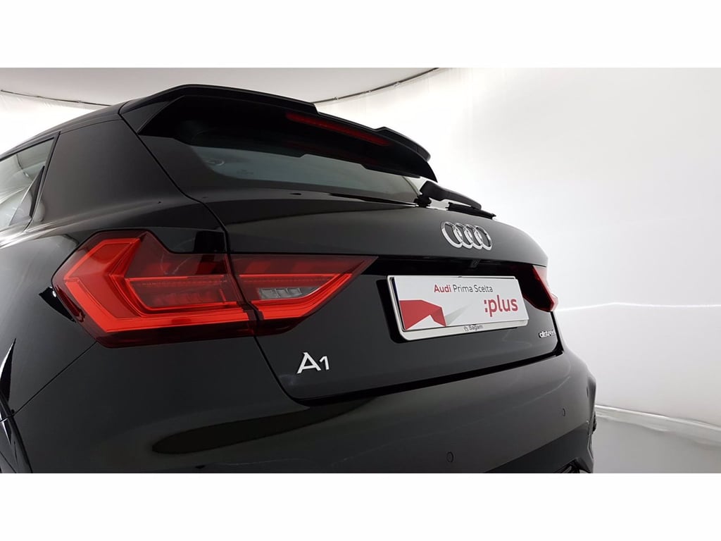 AUDI A1 allstreet 30 1.0 tfsi identity contrast 110cv s tronic