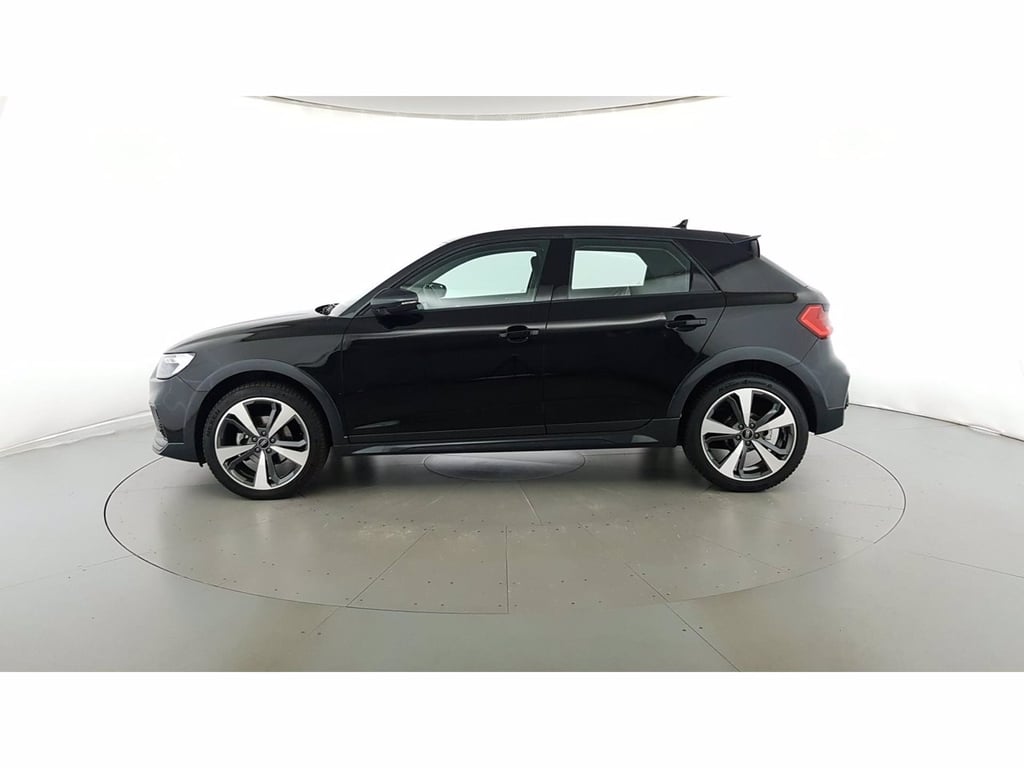 AUDI A1 allstreet 30 1.0 tfsi identity contrast 110cv s tronic
