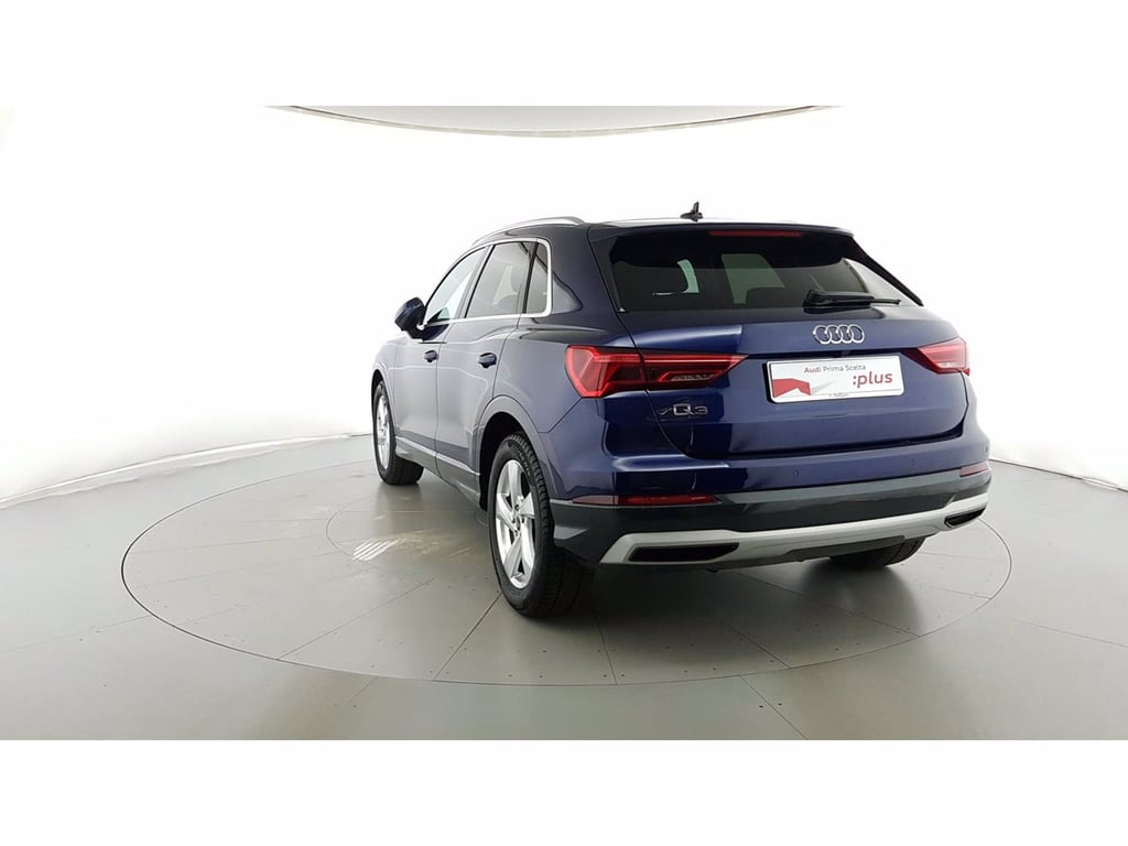 AUDI Q3 35 2.0 tdi business advanced s-tronic