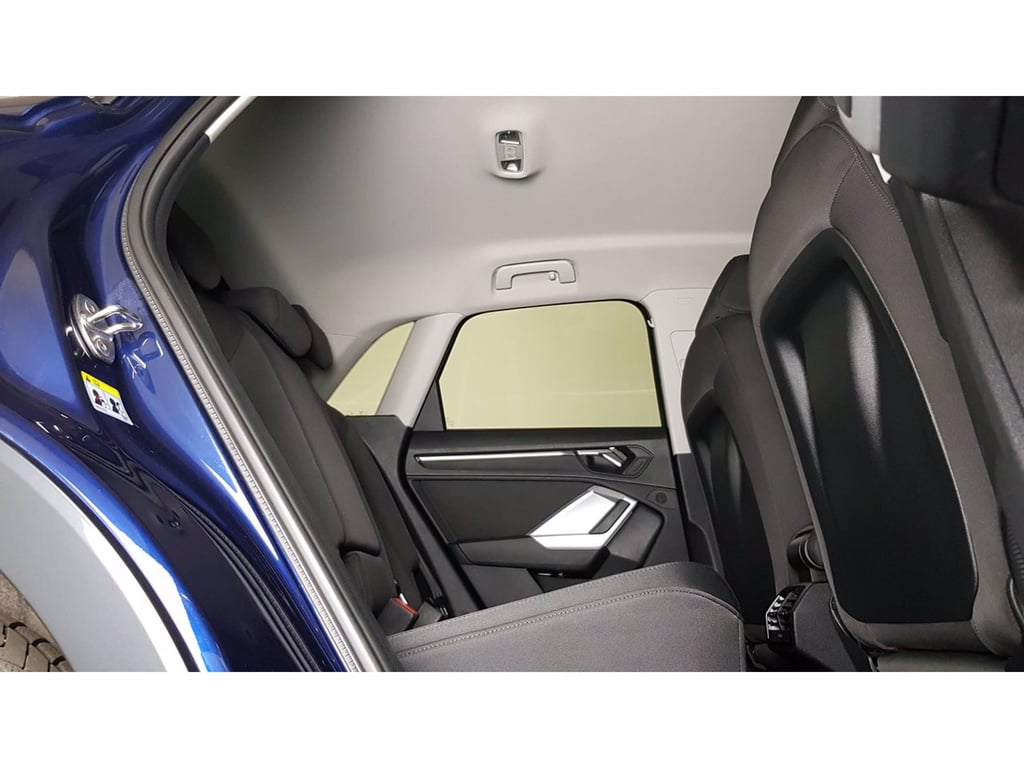 AUDI Q3 35 2.0 tdi business advanced s-tronic