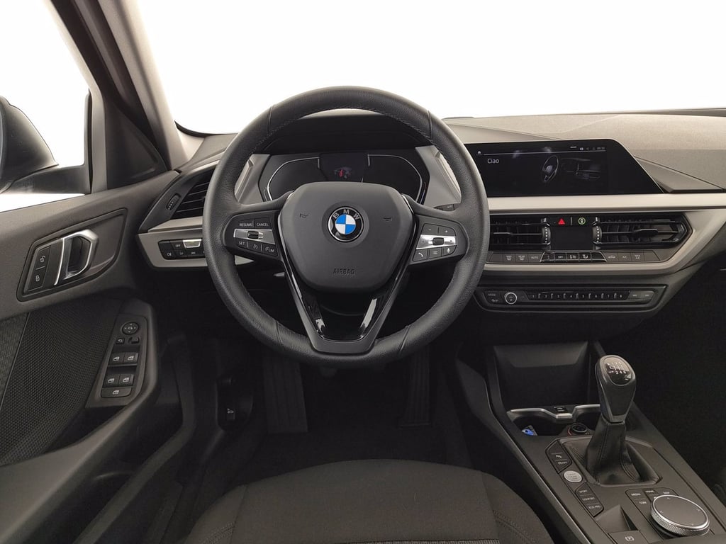 BMW 116i advantage