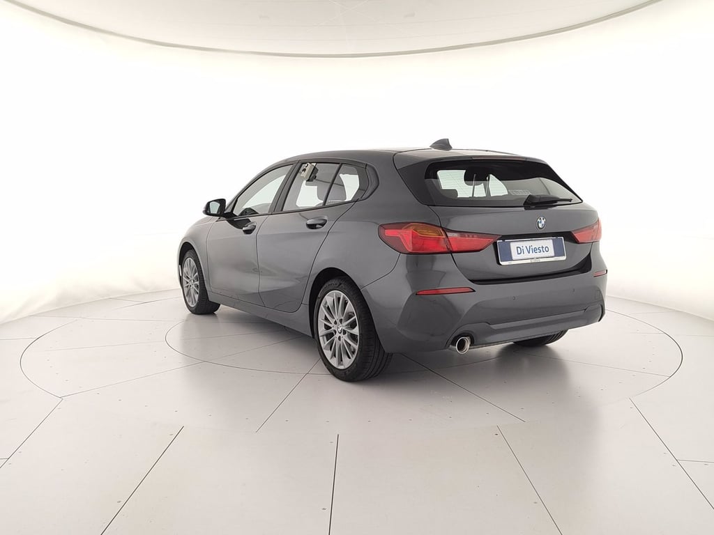 BMW 116i advantage