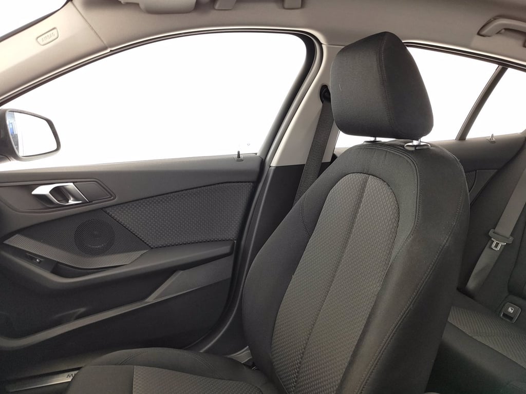 BMW 116i advantage
