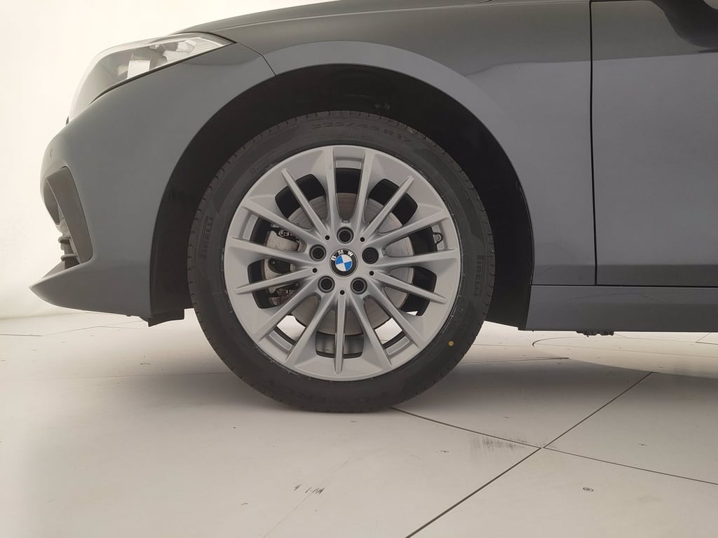 BMW 116i advantage
