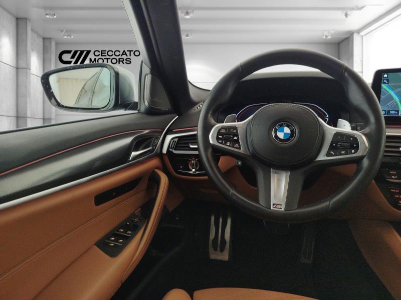 BMW 530d touring mhev 48v xdrive msport auto