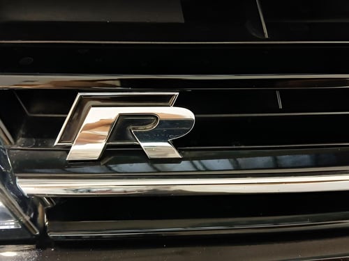 VOLKSWAGEN Golf 5p 2.0 tsi r 4motion 310cv dsg