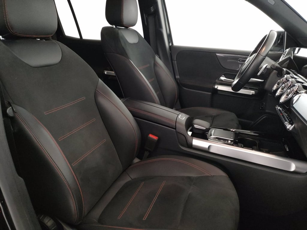 MERCEDES Glb 200 d premium auto