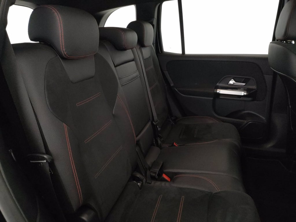 MERCEDES Glb 200 d premium auto