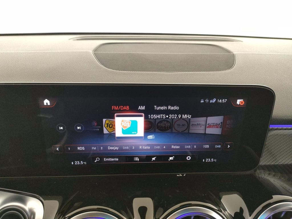 MERCEDES Glb 200 d premium auto