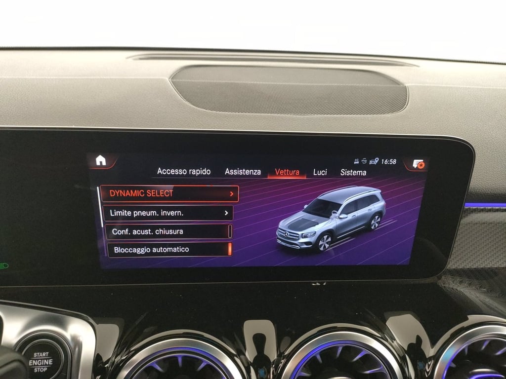 MERCEDES Glb 200 d premium auto