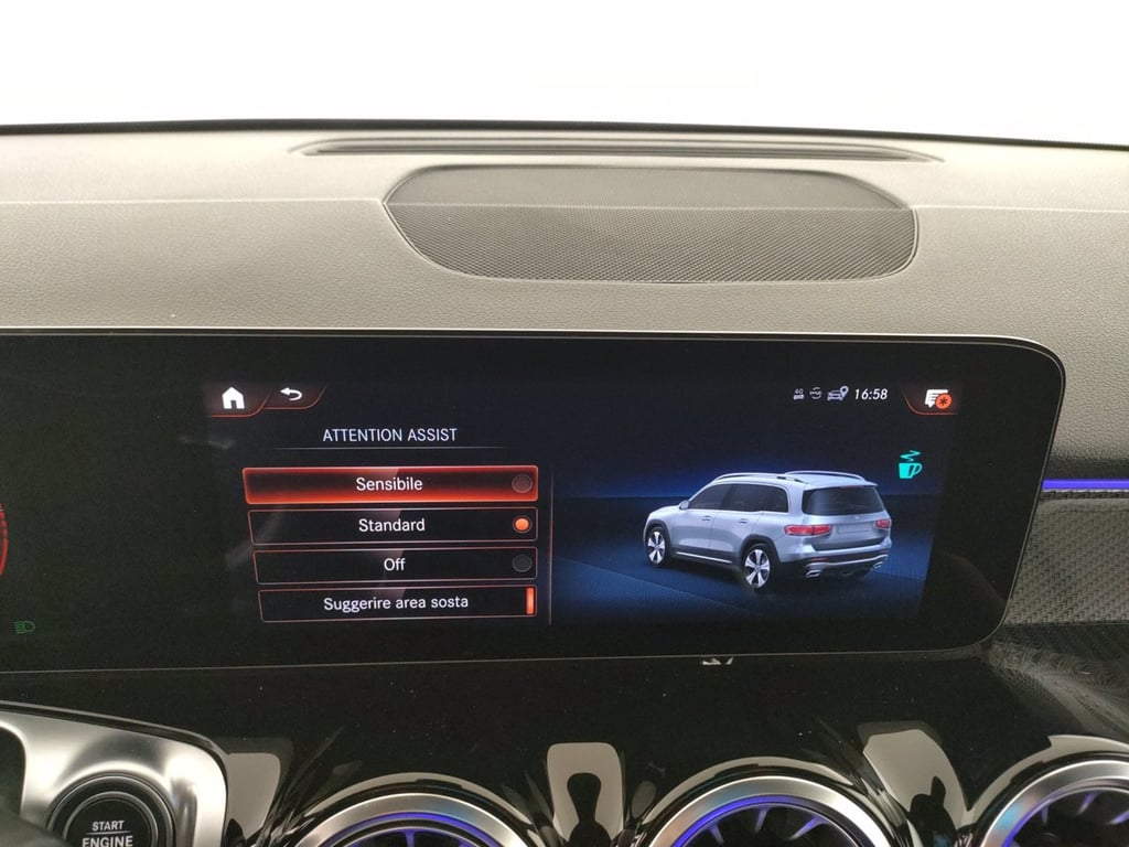 MERCEDES Glb 200 d premium auto