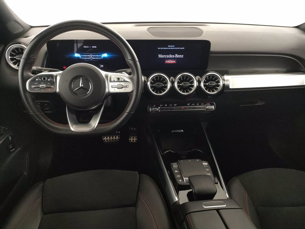 MERCEDES Glb 200 d premium auto