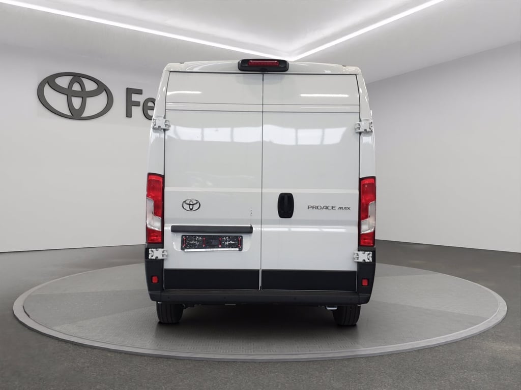 TOYOTA Proace max 33 2.2d 120cv l2h2
