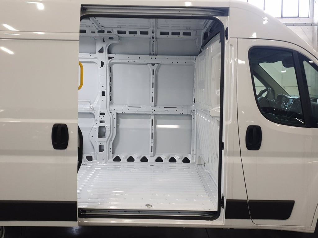 TOYOTA Proace max 33 2.2d 120cv l2h2