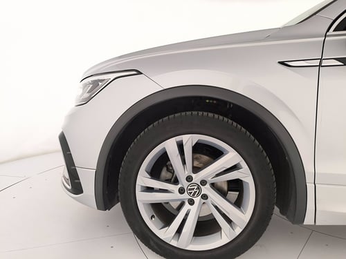 VOLKSWAGEN Tiguan 2.0 tdi r-line 150cv dsg