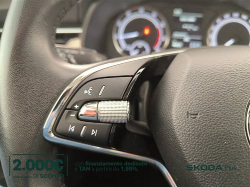 SKODA Kamiq 1.0 tsi black dots 110cv