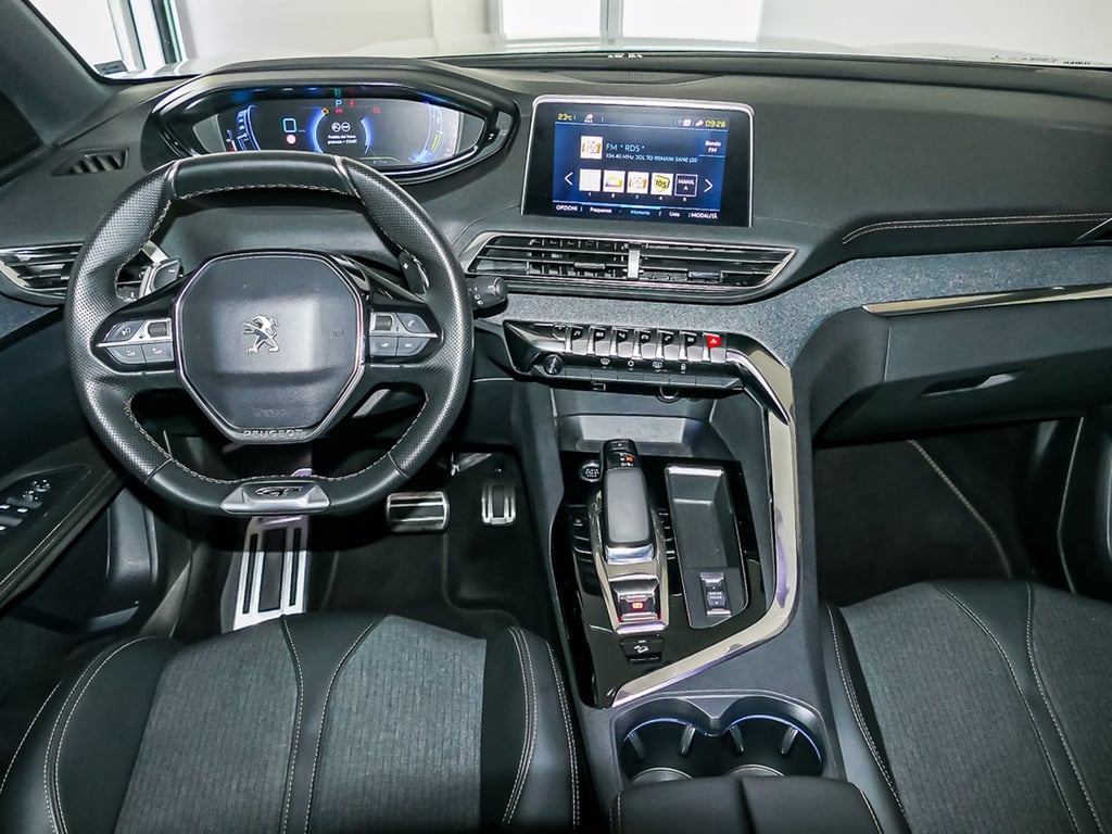 PEUGEOT 3008 4 porte 2.0 ecoboost 240cv titanium powershift