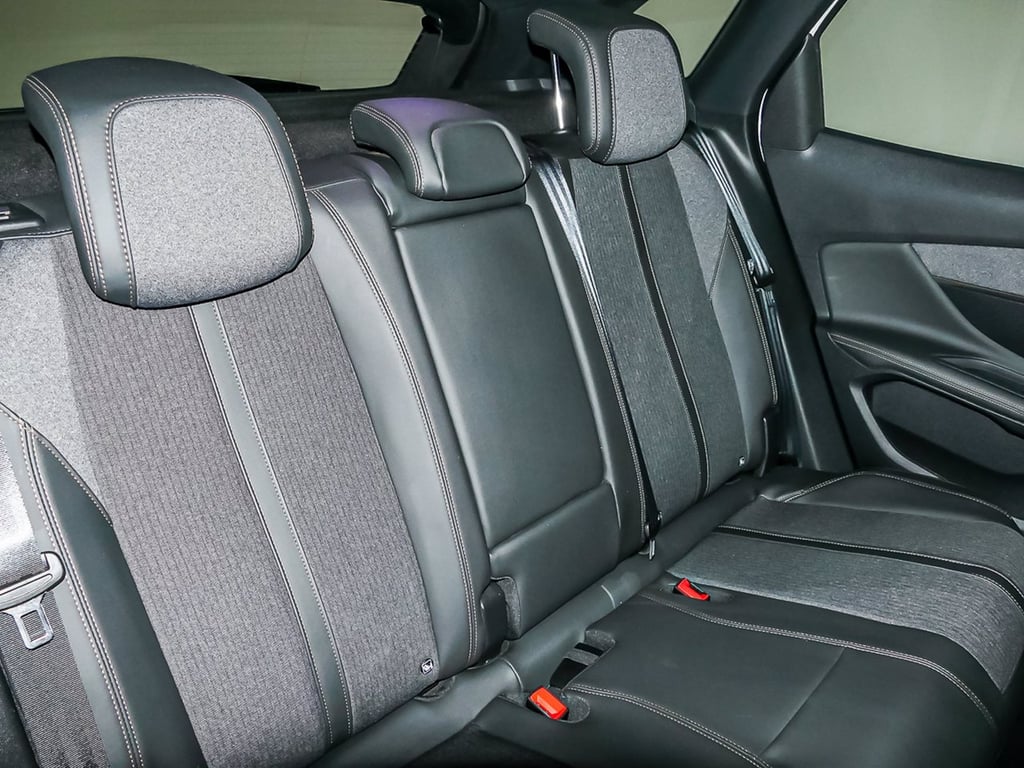 PEUGEOT 3008 4 porte 2.0 ecoboost 240cv titanium powershift