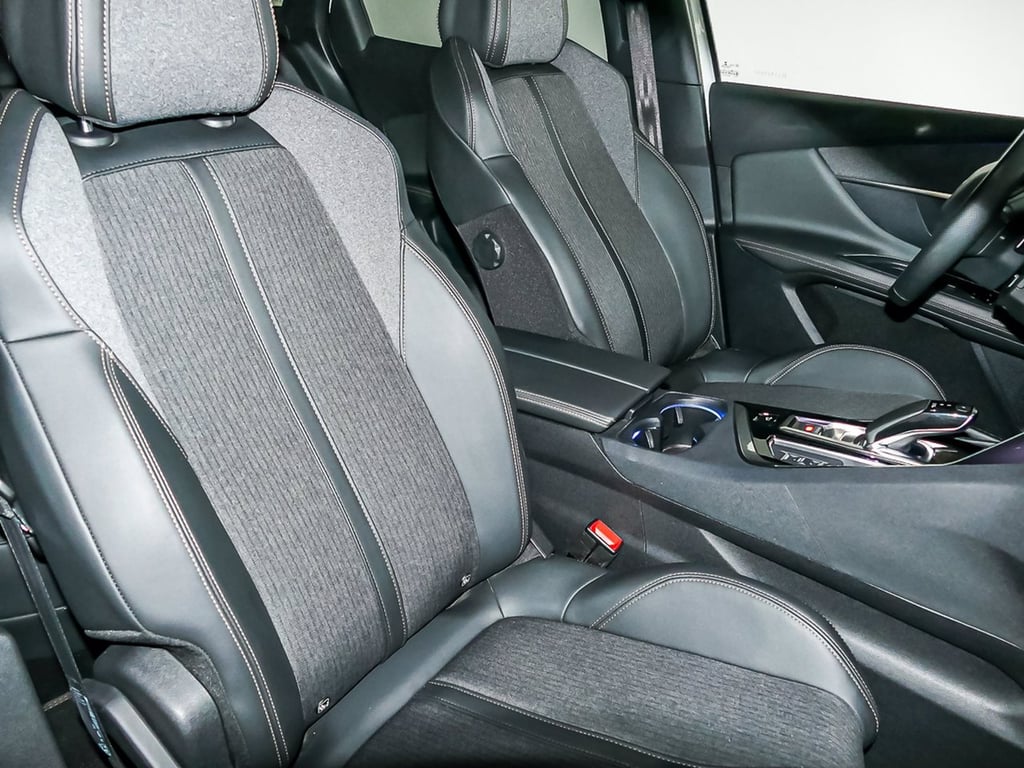 PEUGEOT 3008 4 porte 2.0 ecoboost 240cv titanium powershift