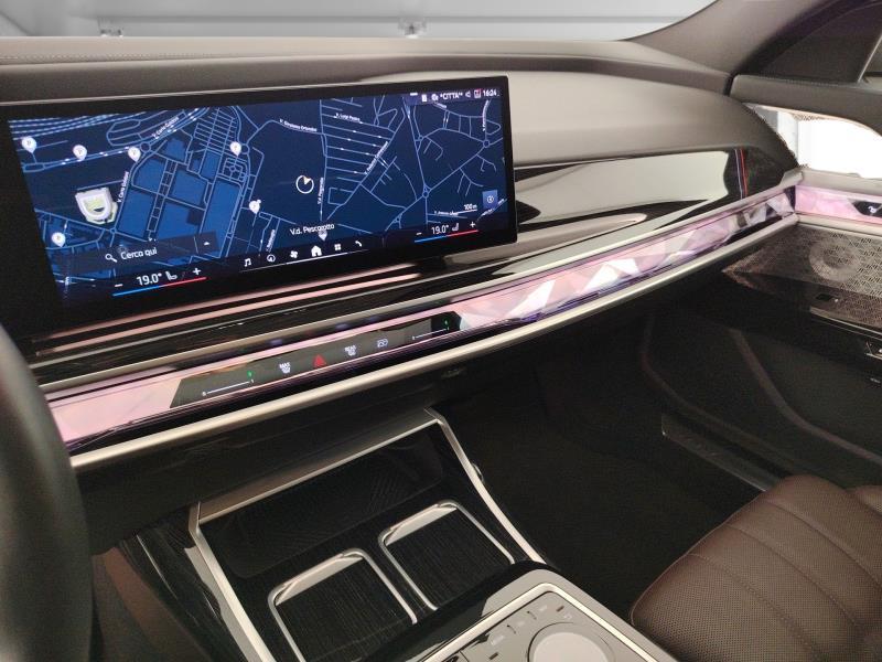 BMW 740d mhev xdrive msport auto
