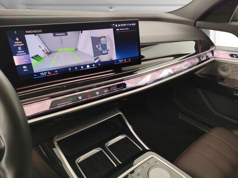 BMW 740d mhev xdrive msport auto