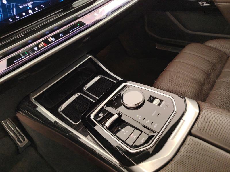 BMW 740d mhev xdrive msport auto