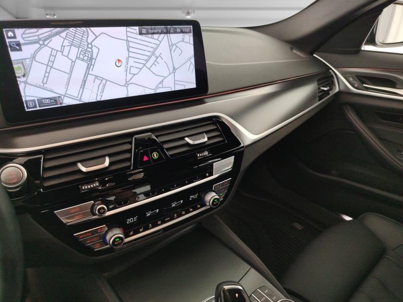 BMW 530d touring mhev 48v xdrive msport auto