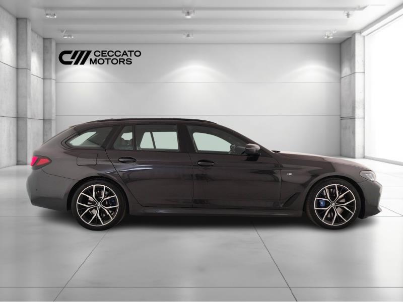 BMW 530d touring mhev 48v xdrive msport auto