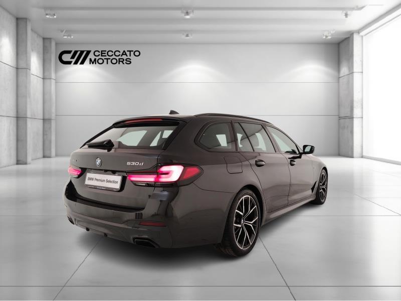 BMW 530d touring mhev 48v xdrive msport auto