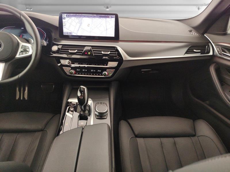 BMW 530d touring mhev 48v xdrive msport auto